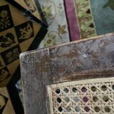 Piano bench in cannage