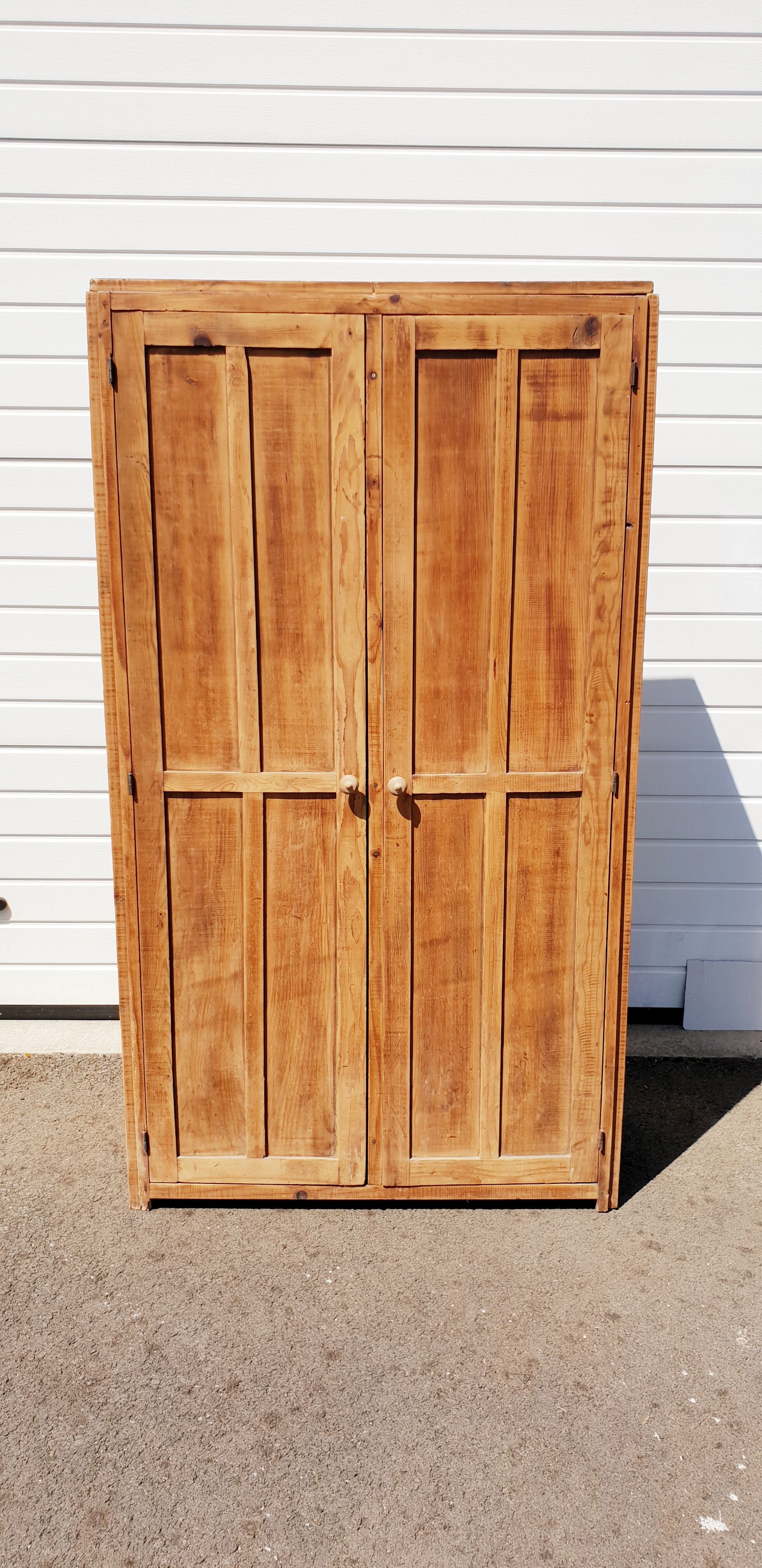 Armoire Parisienne vintage