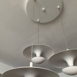 Suspension cascade design 3 white metal saucers