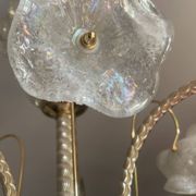 Murano chandelier with 3 iridescent flowers, 1980.