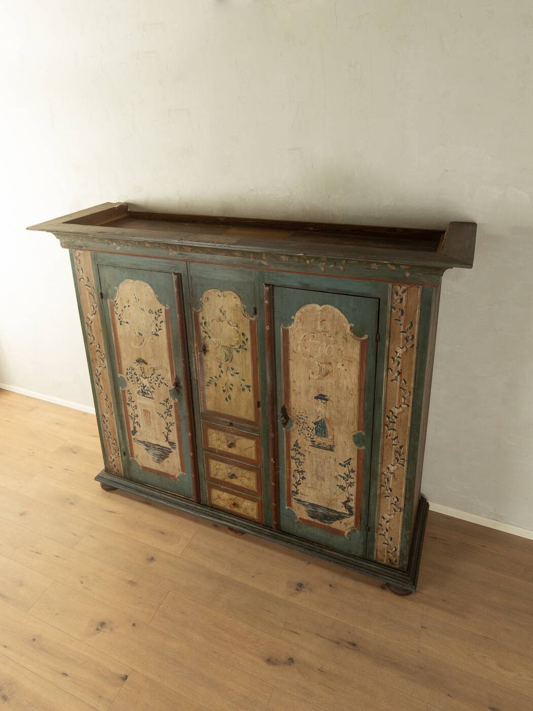 Antique wardrobe from the 19th century
