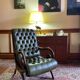 Fauteuil chesterfield en cuir vintage