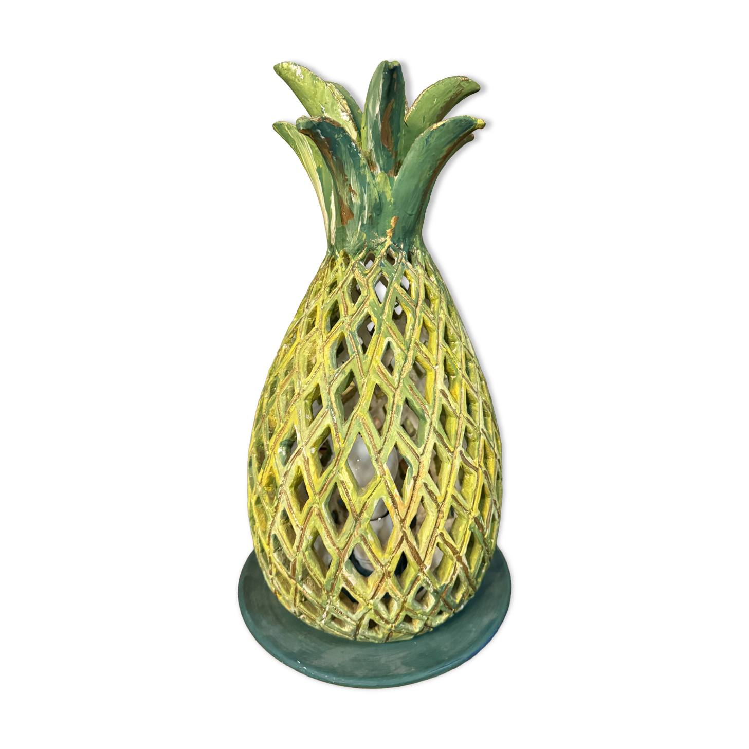 Pineapple lamp