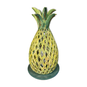 Pineapple lamp