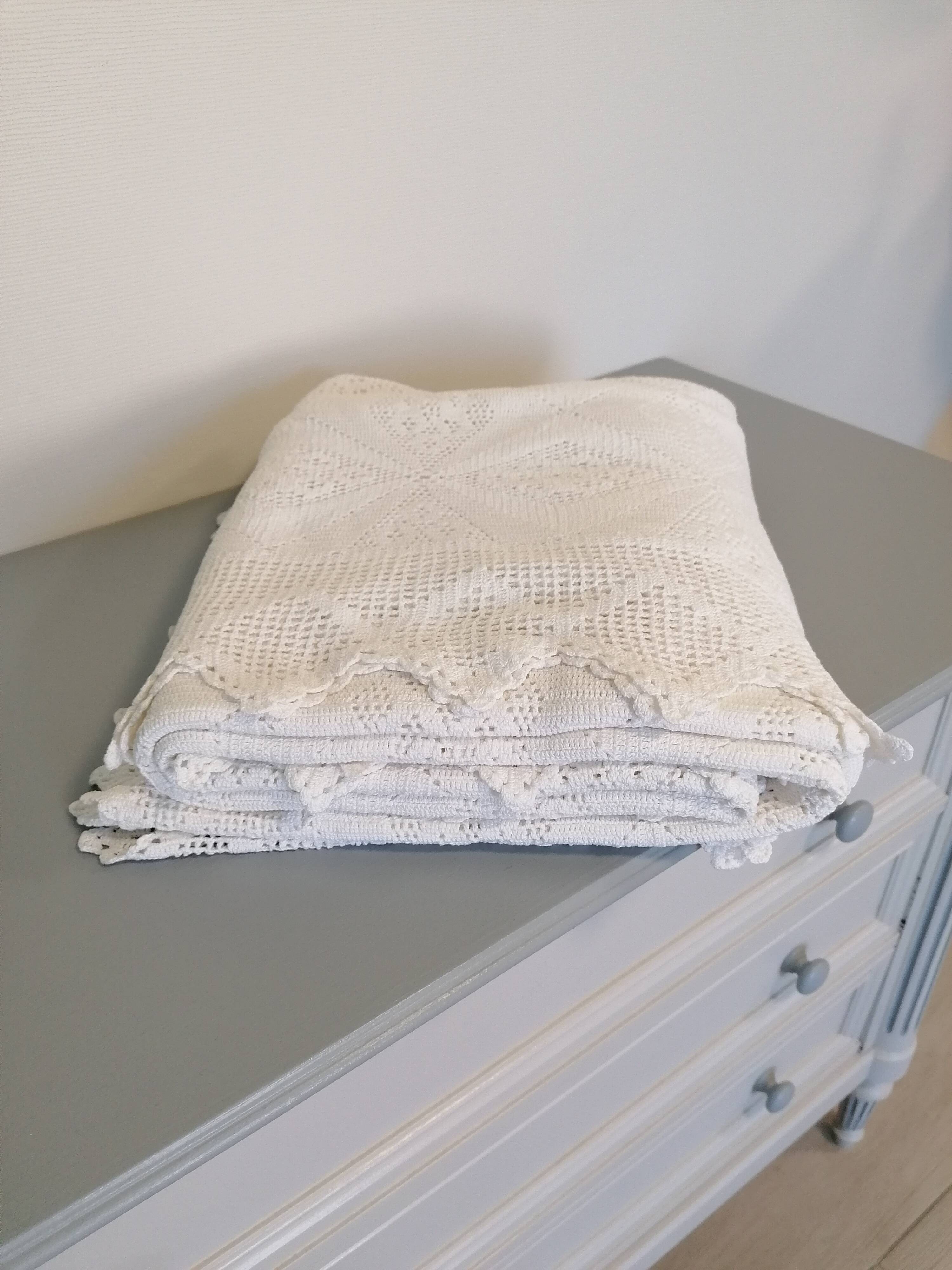 Crochet bedspread