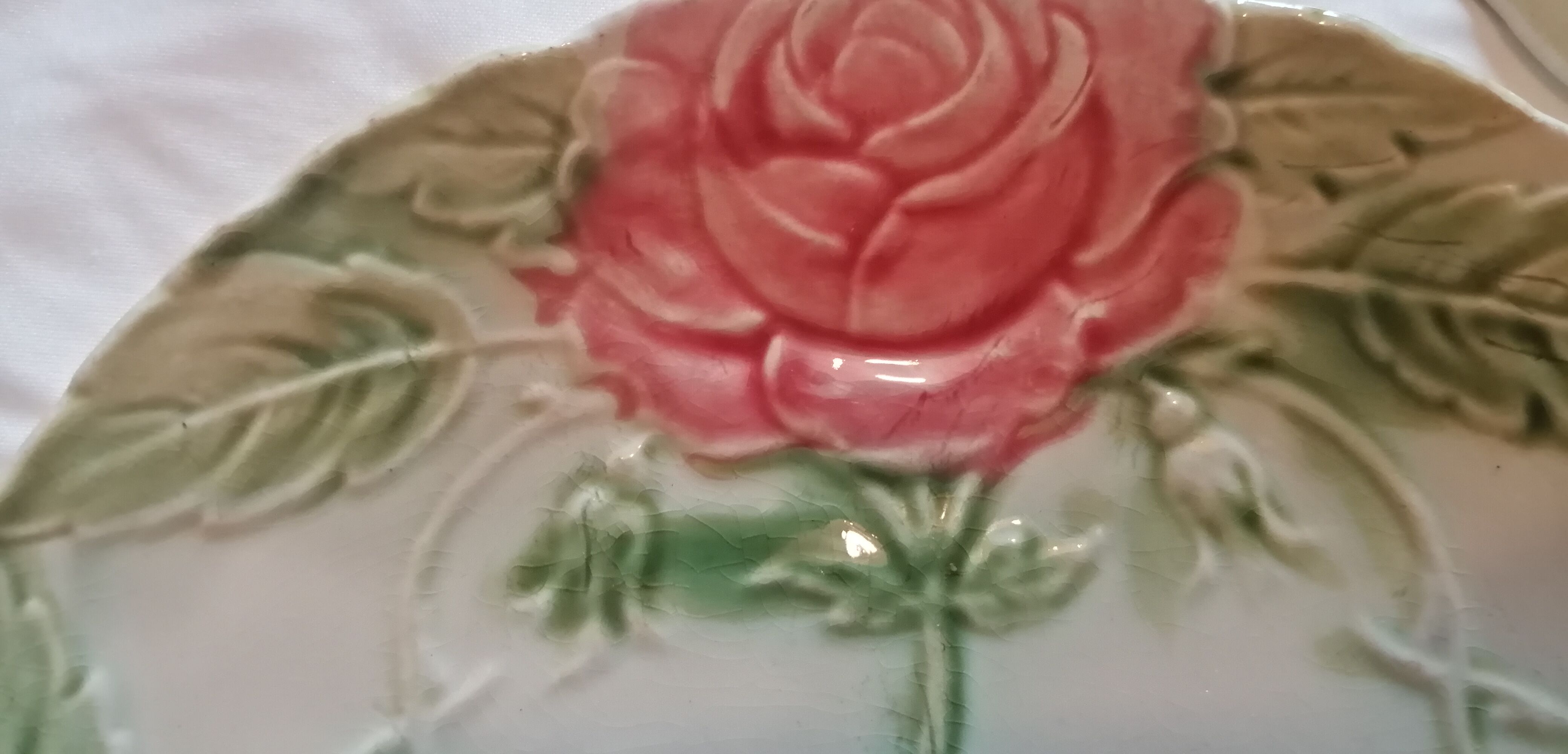 Lot 2 old slurry decoration of roses