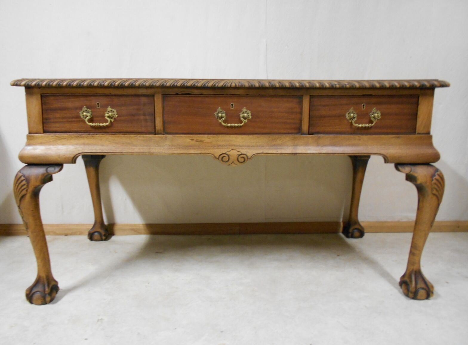 Chippendale-style english desk