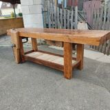 Carpenter's workbench