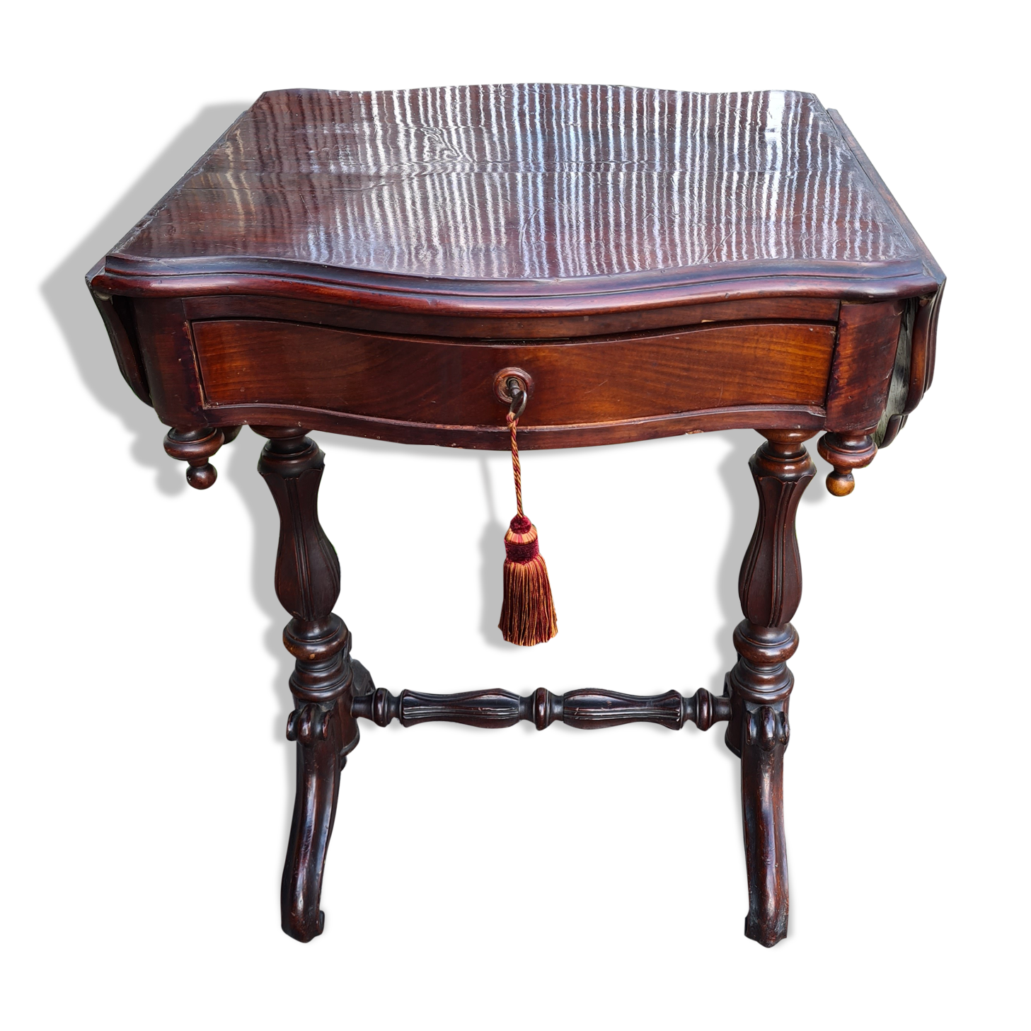 Mahogany N3 side table