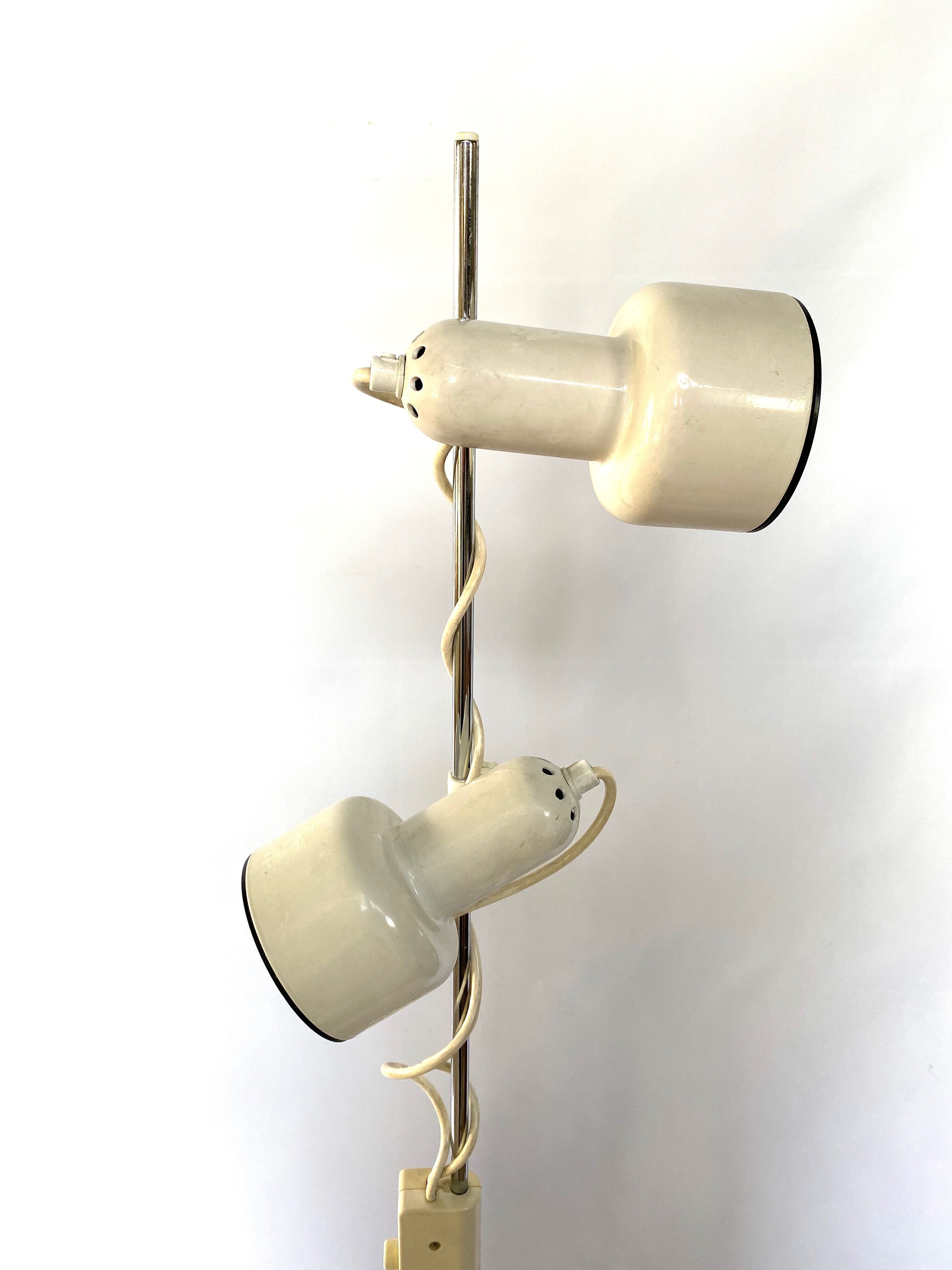 Lamp habitat years 70