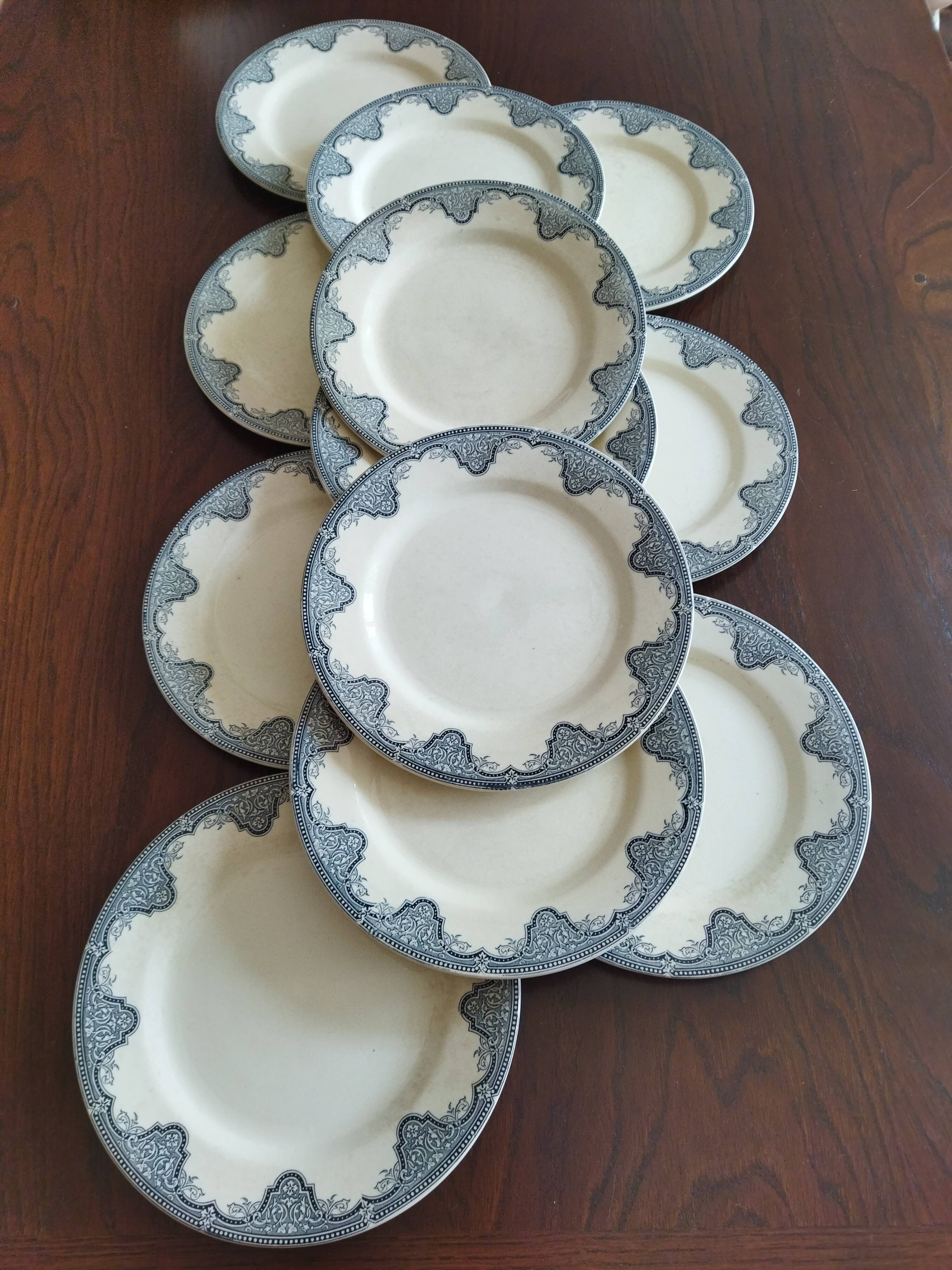 12 flat plates iron earth Salins, model Céline