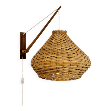 Adjustable Wicker Wall Lamp