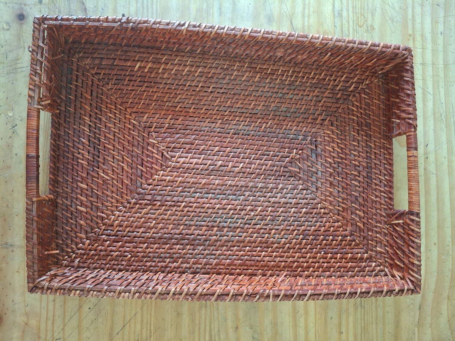 Large vintage woven rattan/tray – serving tray