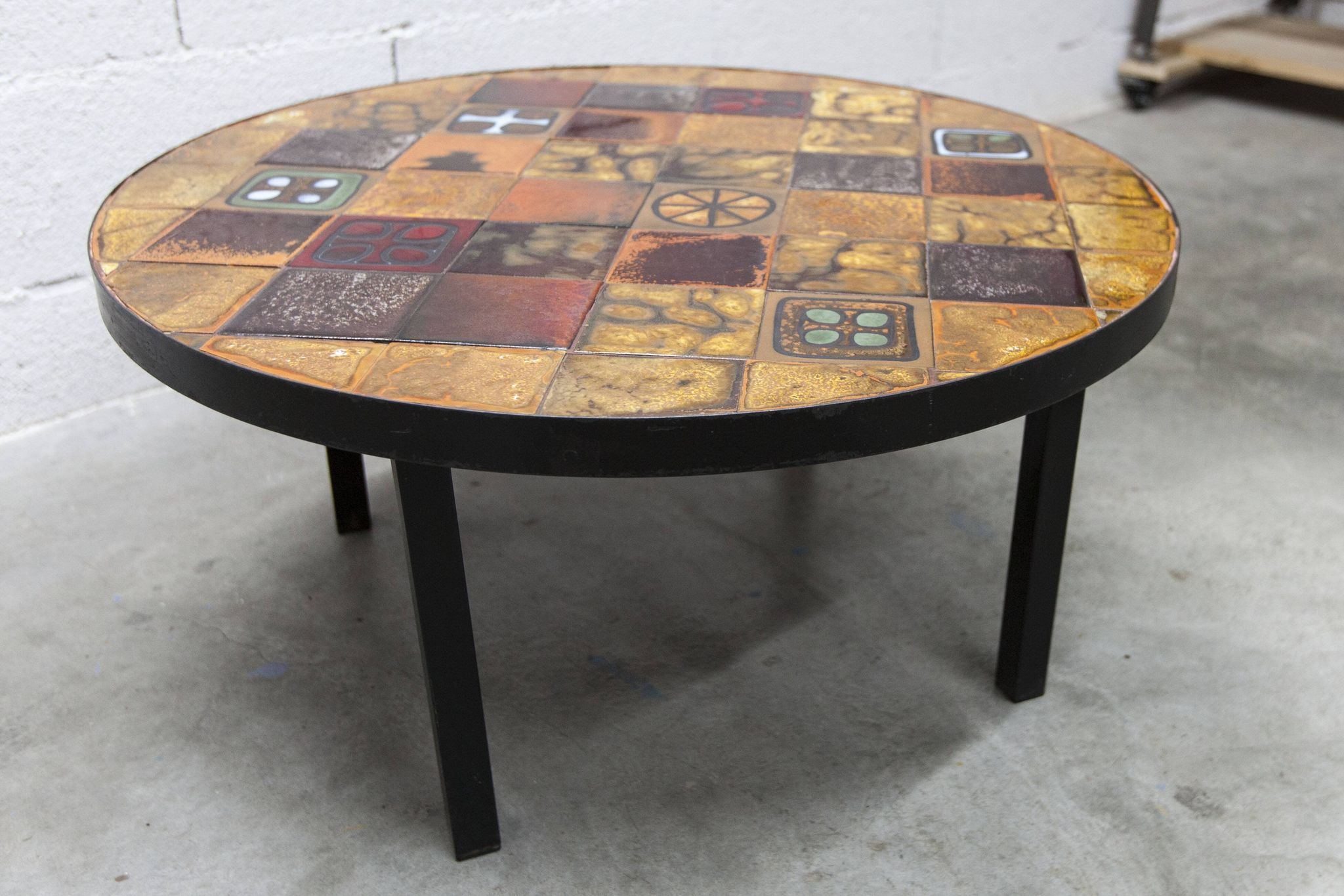 Table basse ronde céramique de Jean Gregorieff