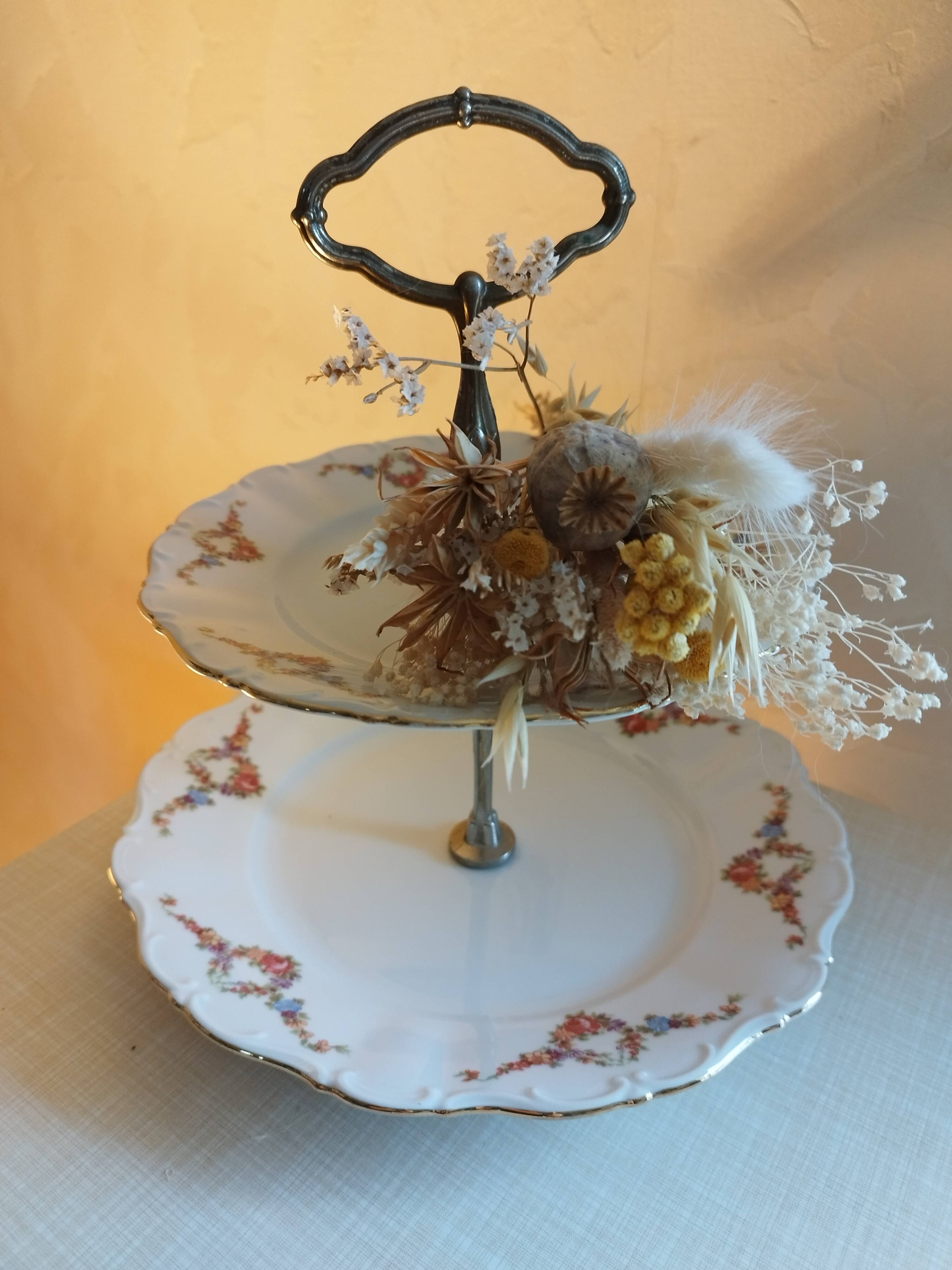 Bavarian porcelain display stand