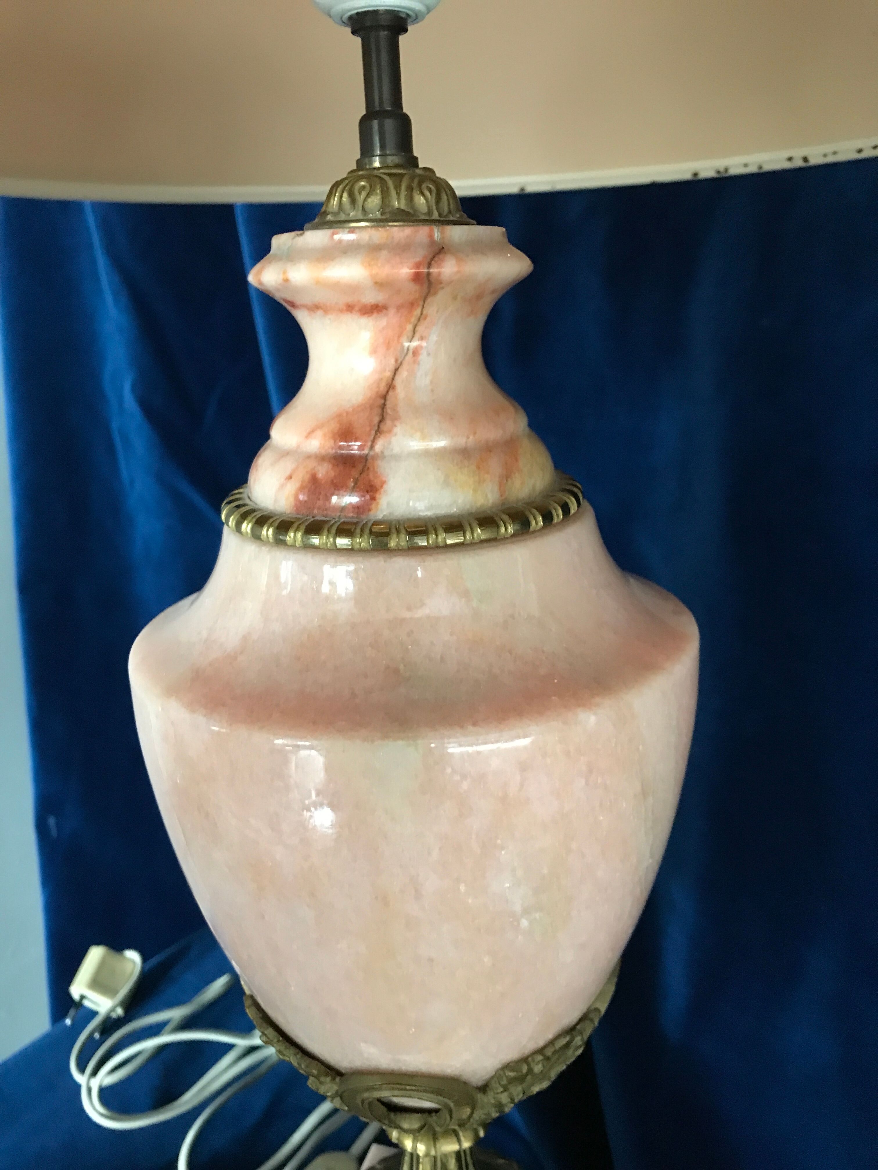 Lamp in pink marble and bronze