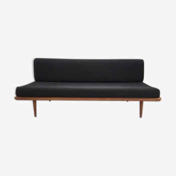 Peter Hvidt & Orla Molgaard-Nielsen sofa