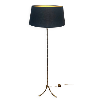 Bronze floor lamp in faux-bamboo style by the Baguès house.