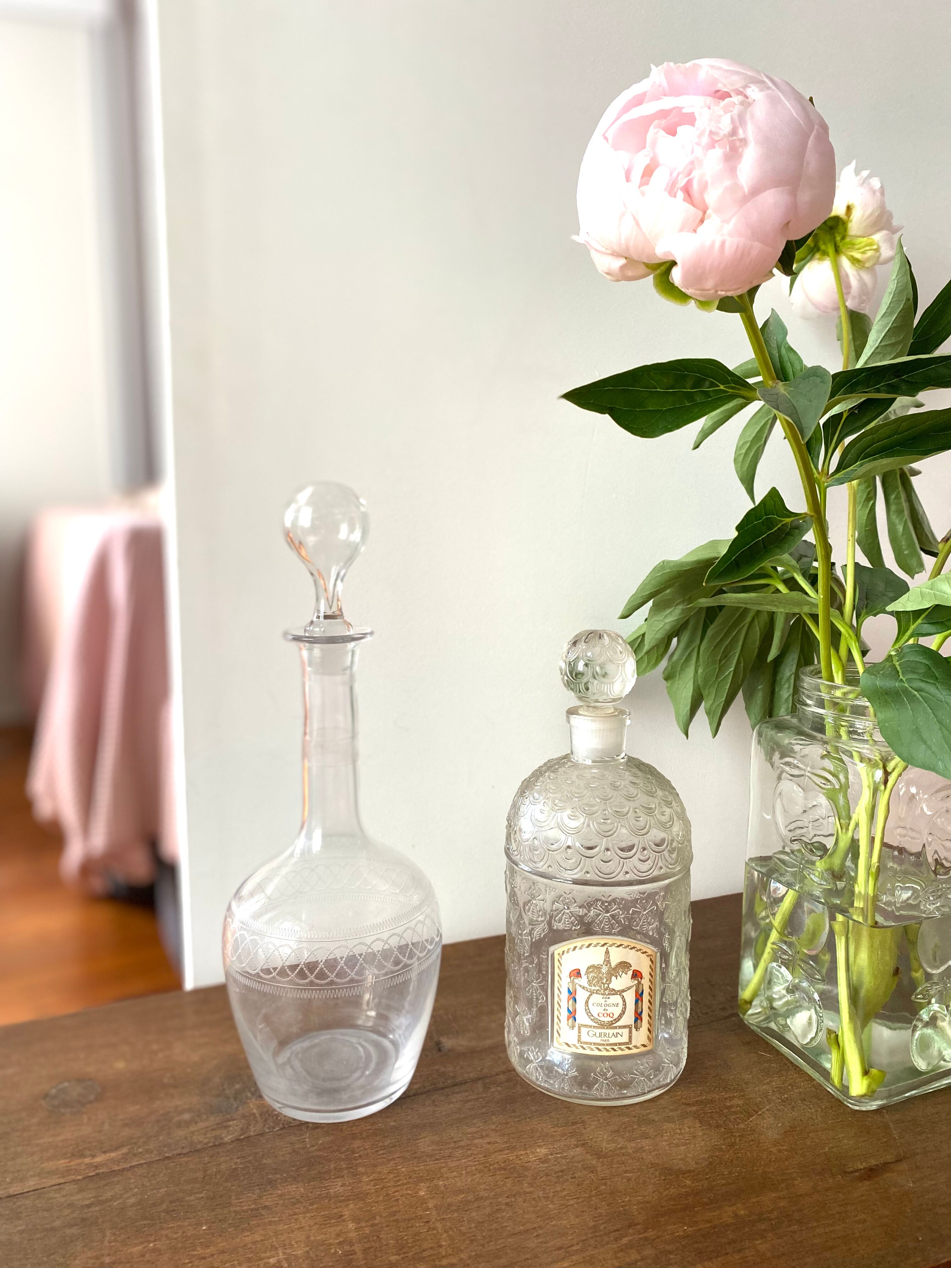 Vintage 60s chiseled glass decanter