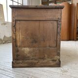Central island trading counter in walnut