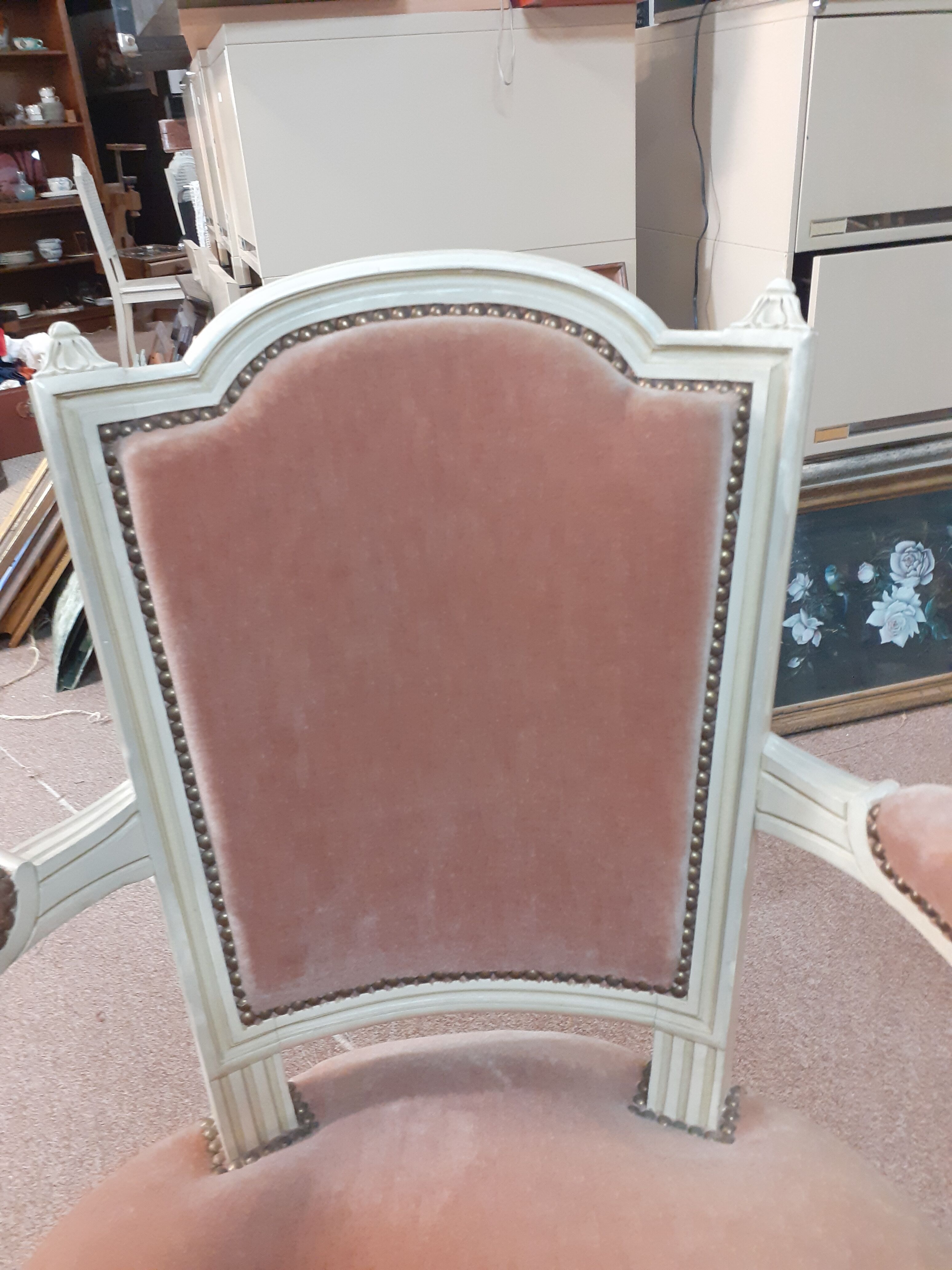 Fauteuil bois laqué blanc style Louis XVI