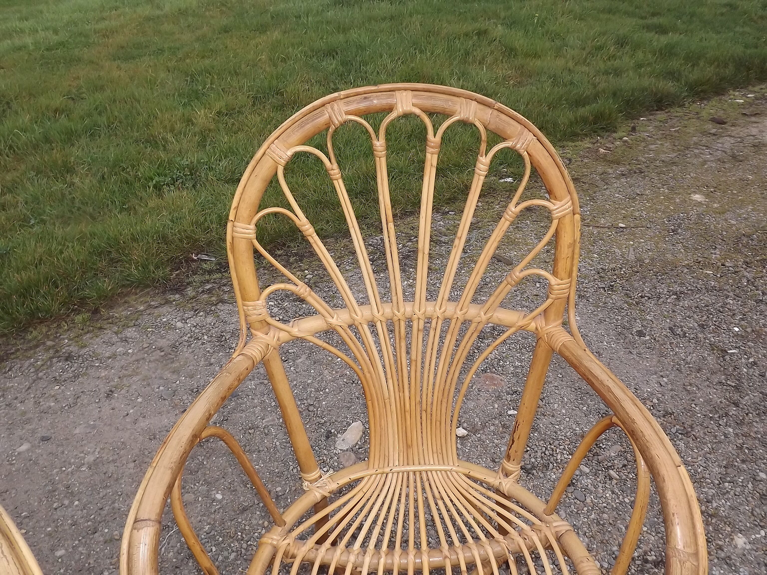 Paire de fauteuils en rotin vintage