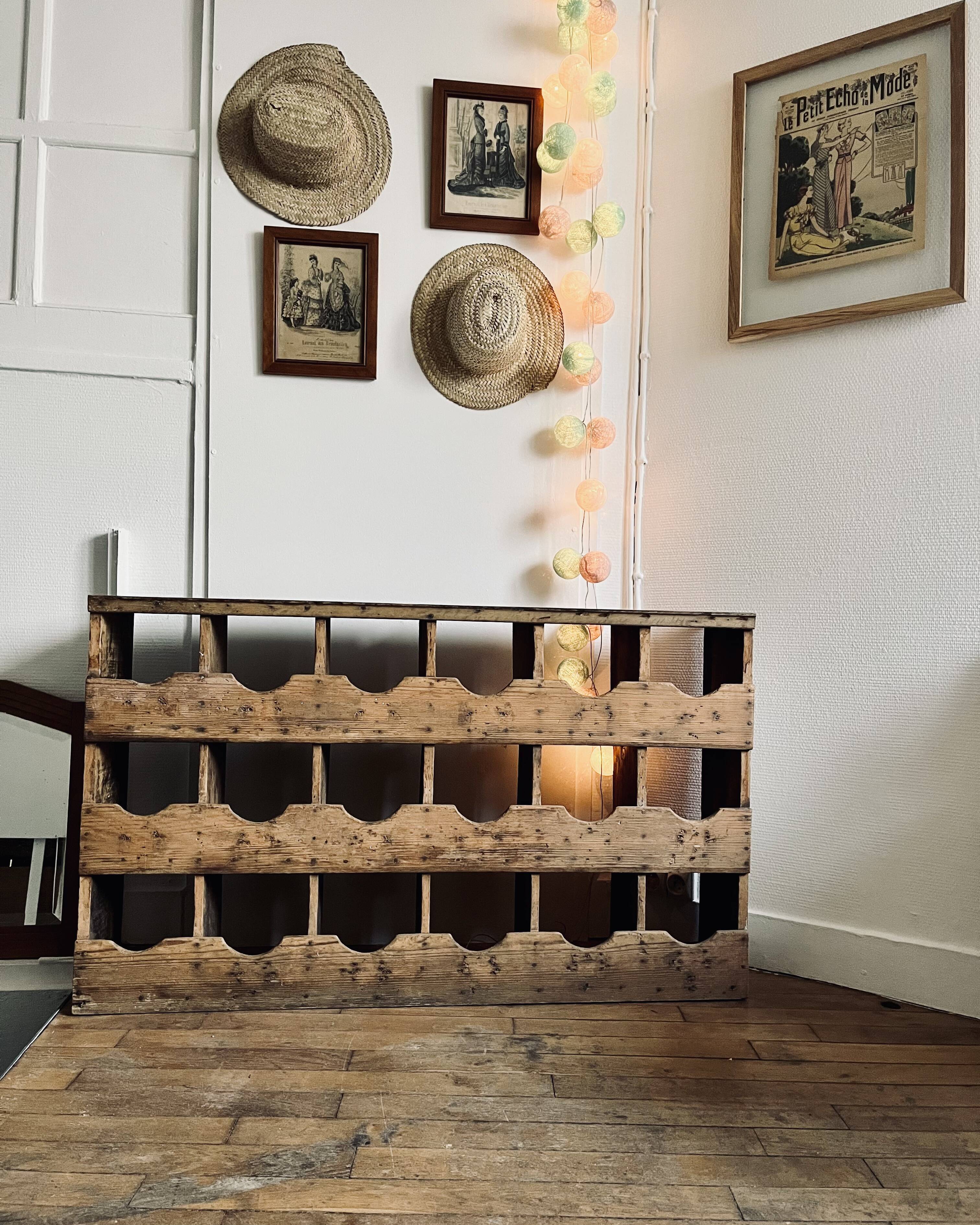 Trade furniture with lockers