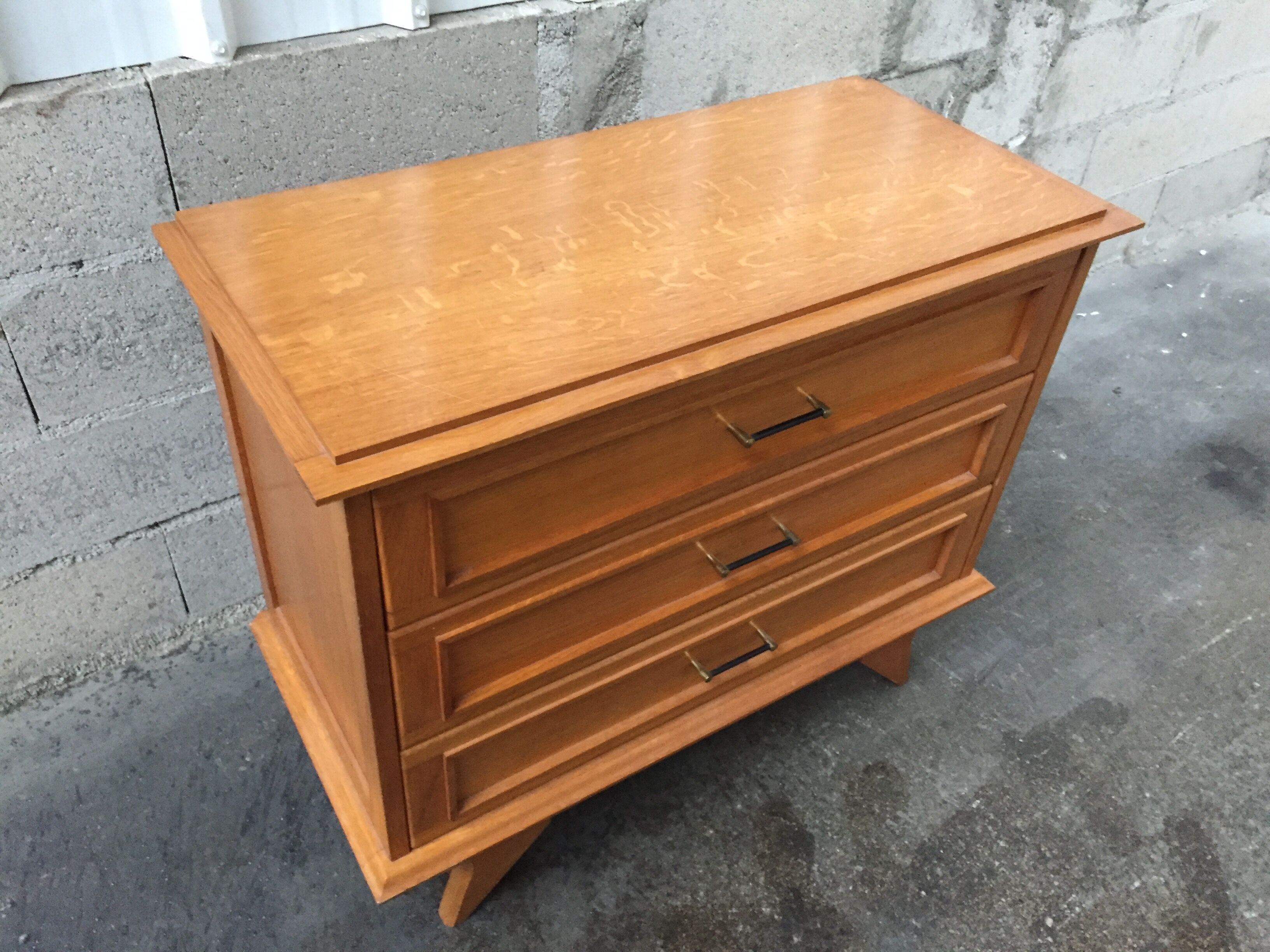 Vintage dresser