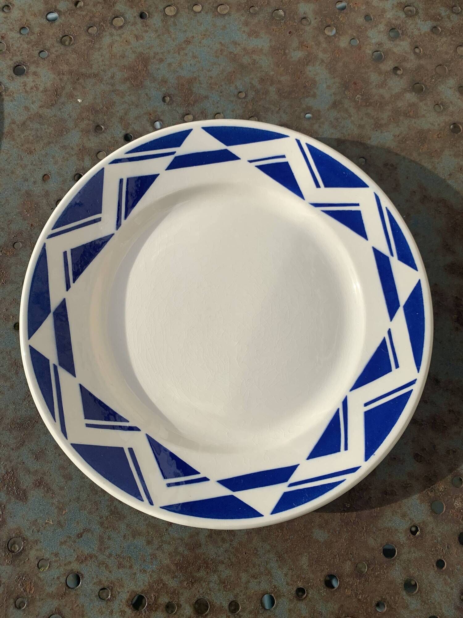 9 small plates, Courville model, Badonviller, made in France, blue geometric patterns