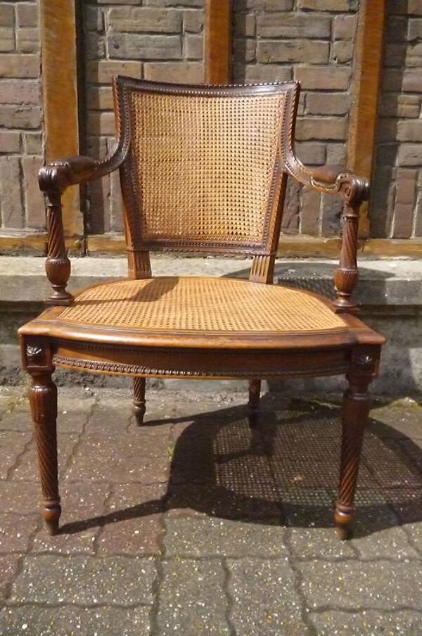 Fauteuil canné époque XIXe