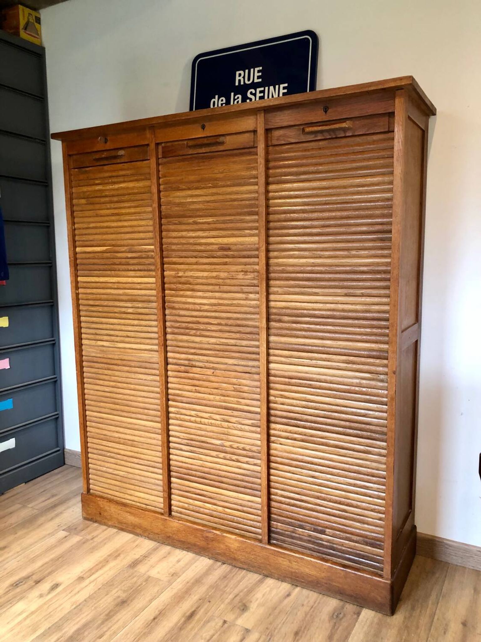 Triple curtain binder