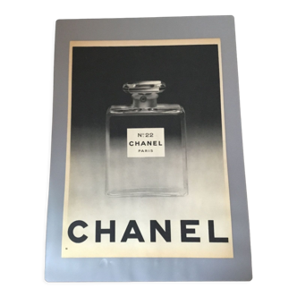 Vintage advertising to frame Chanel n22