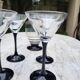 4 verres à cocktail et carafe assortie