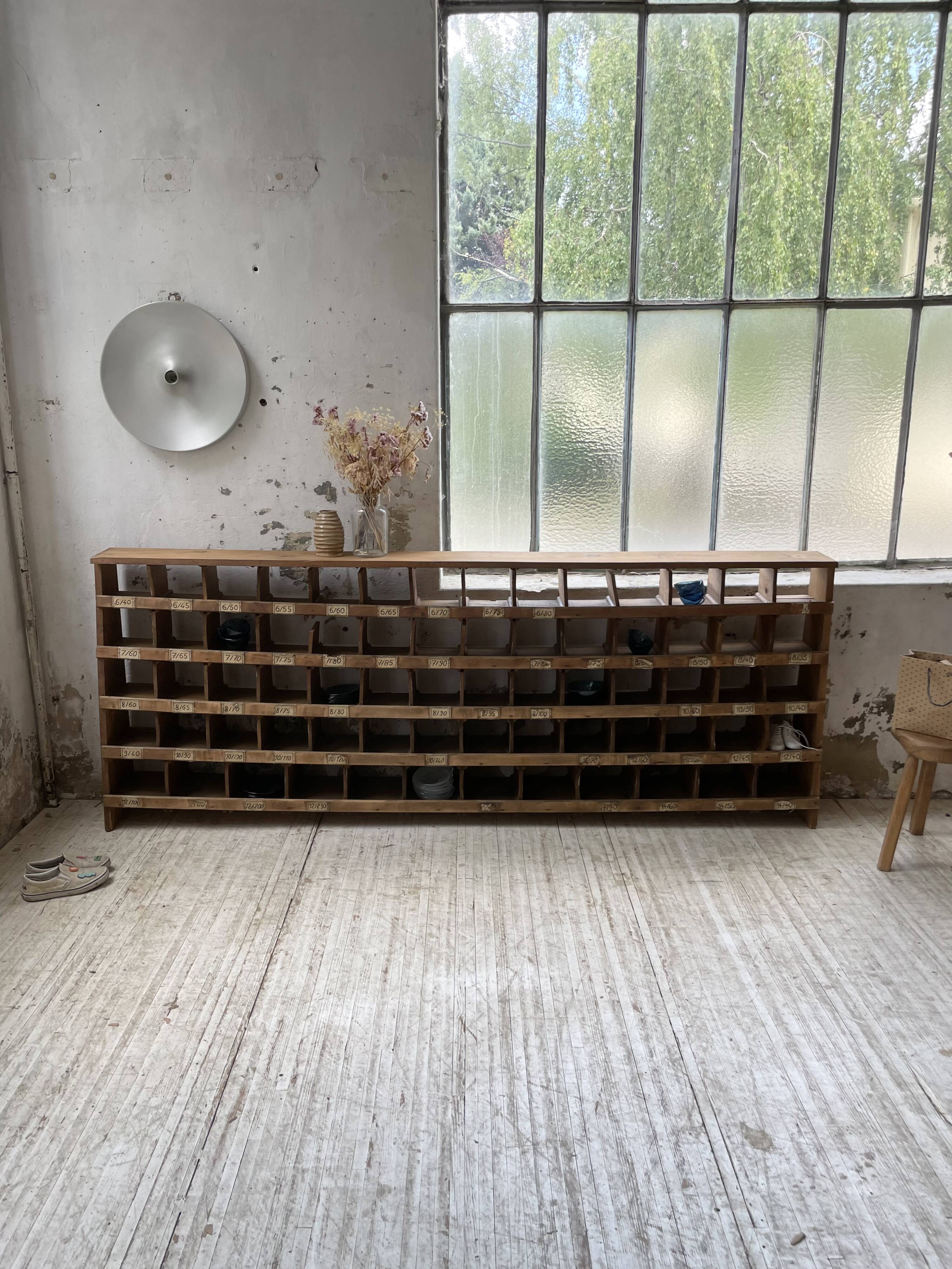 Meuble de métier pin à cases XL 250cm