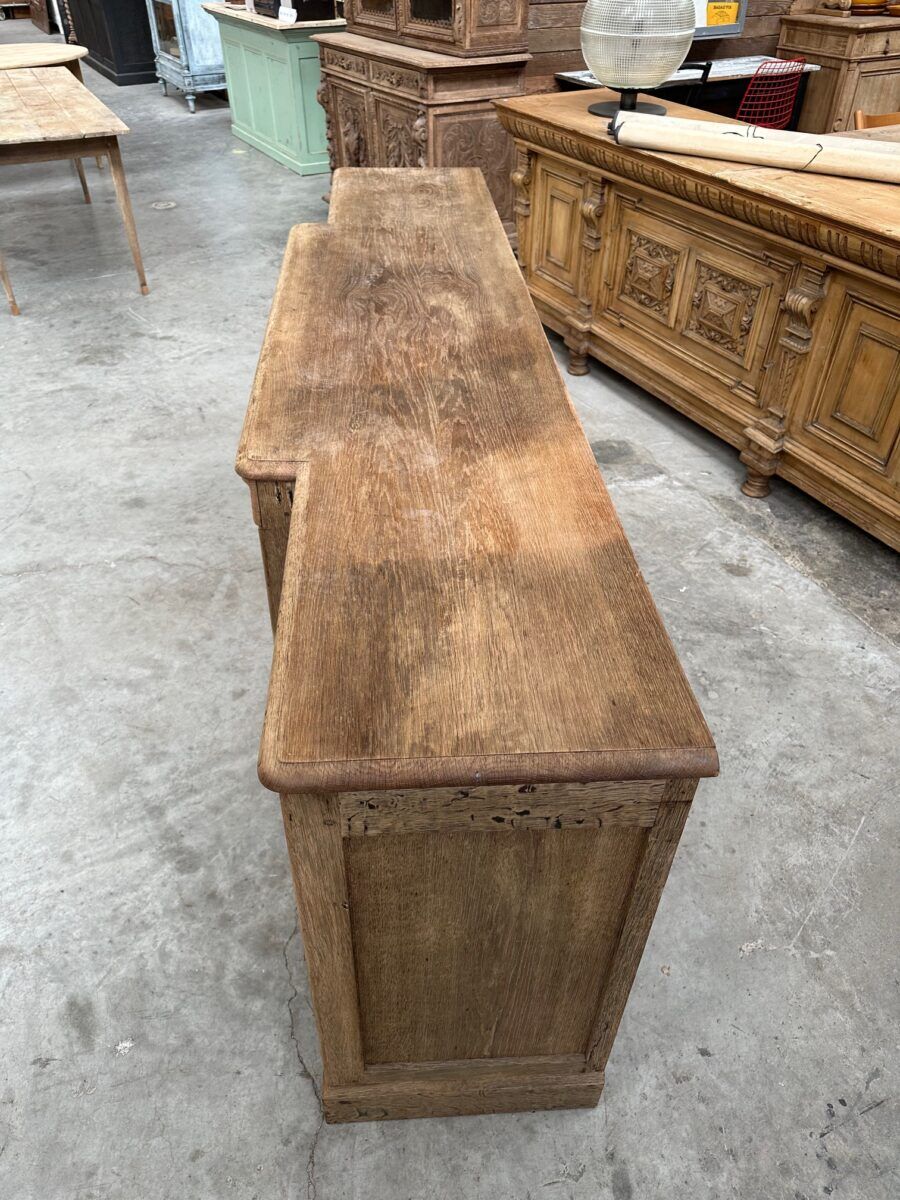 Solid oak enfilade from the 19th century.