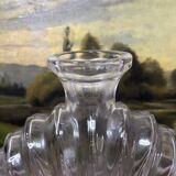 Shell-shaped carafe with a ball stopper