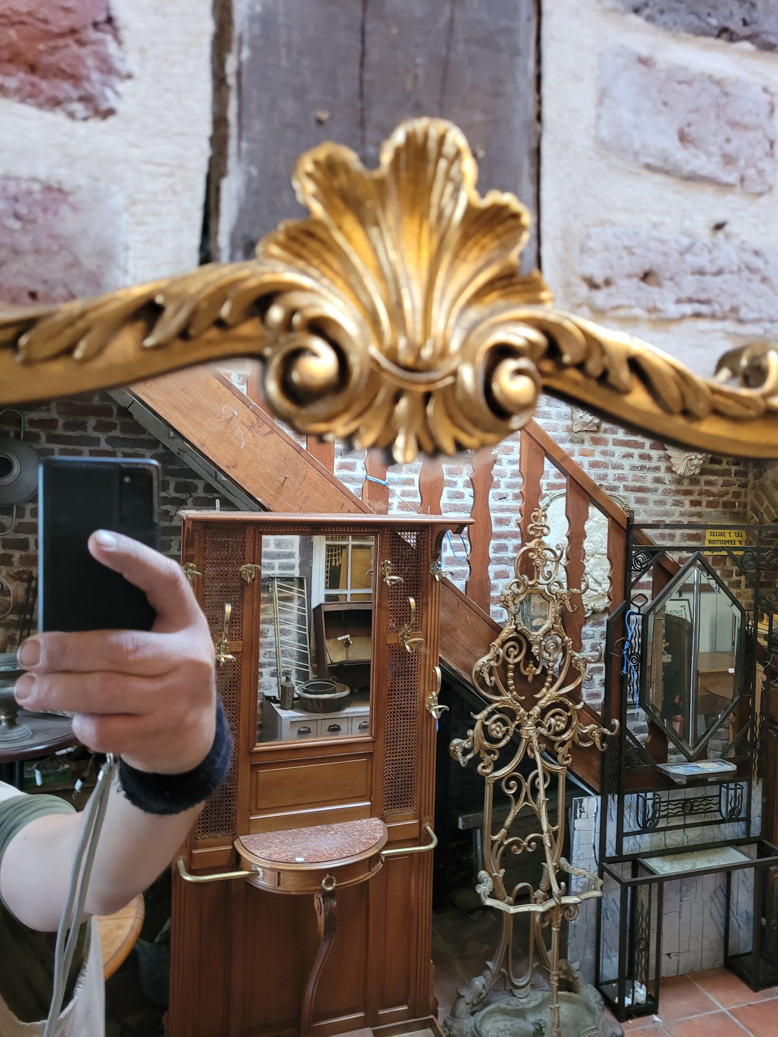Miroir doré style Louis XV