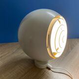 Globe wall lamp with reflector