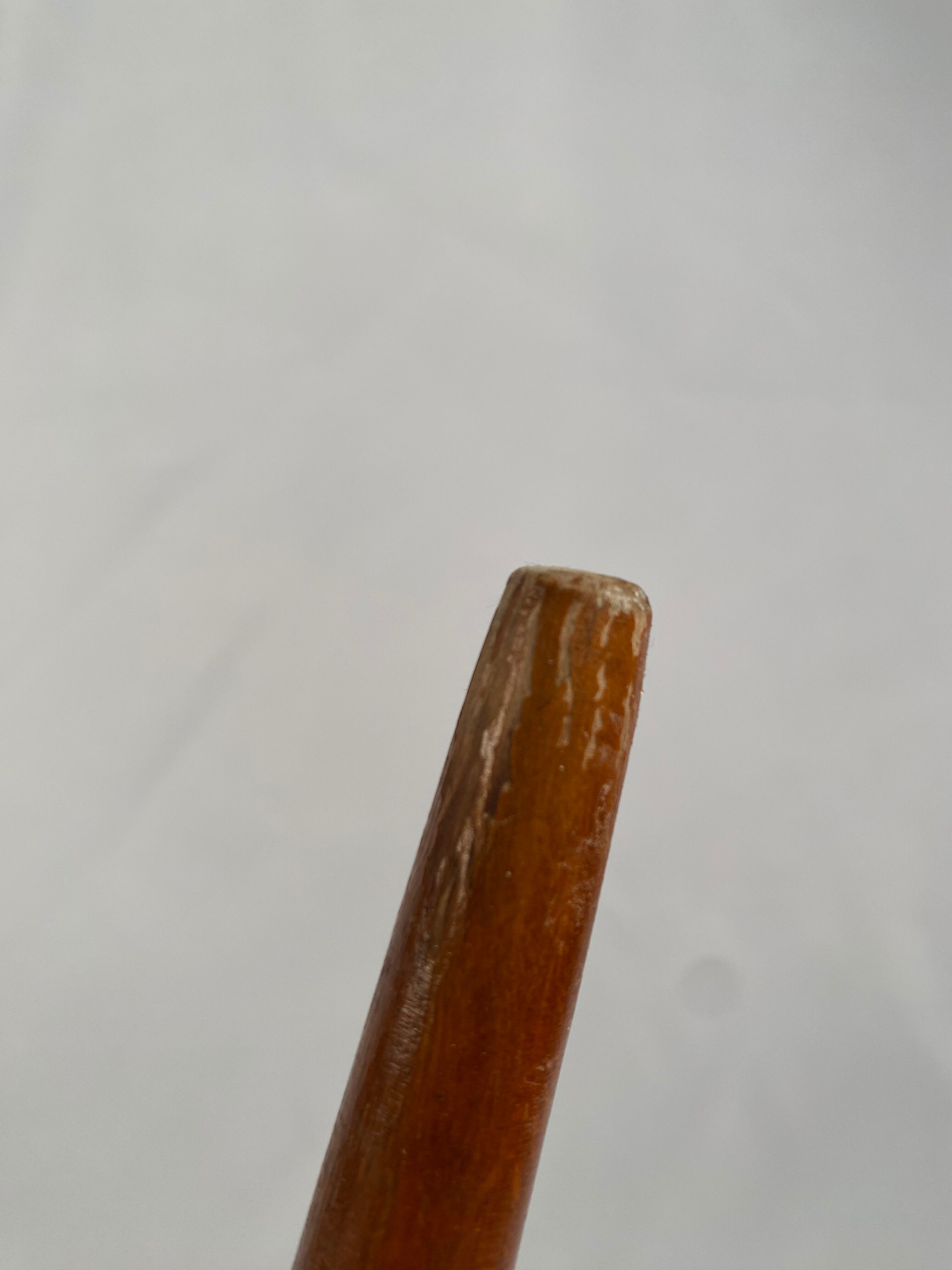 Formica tripod plant holder