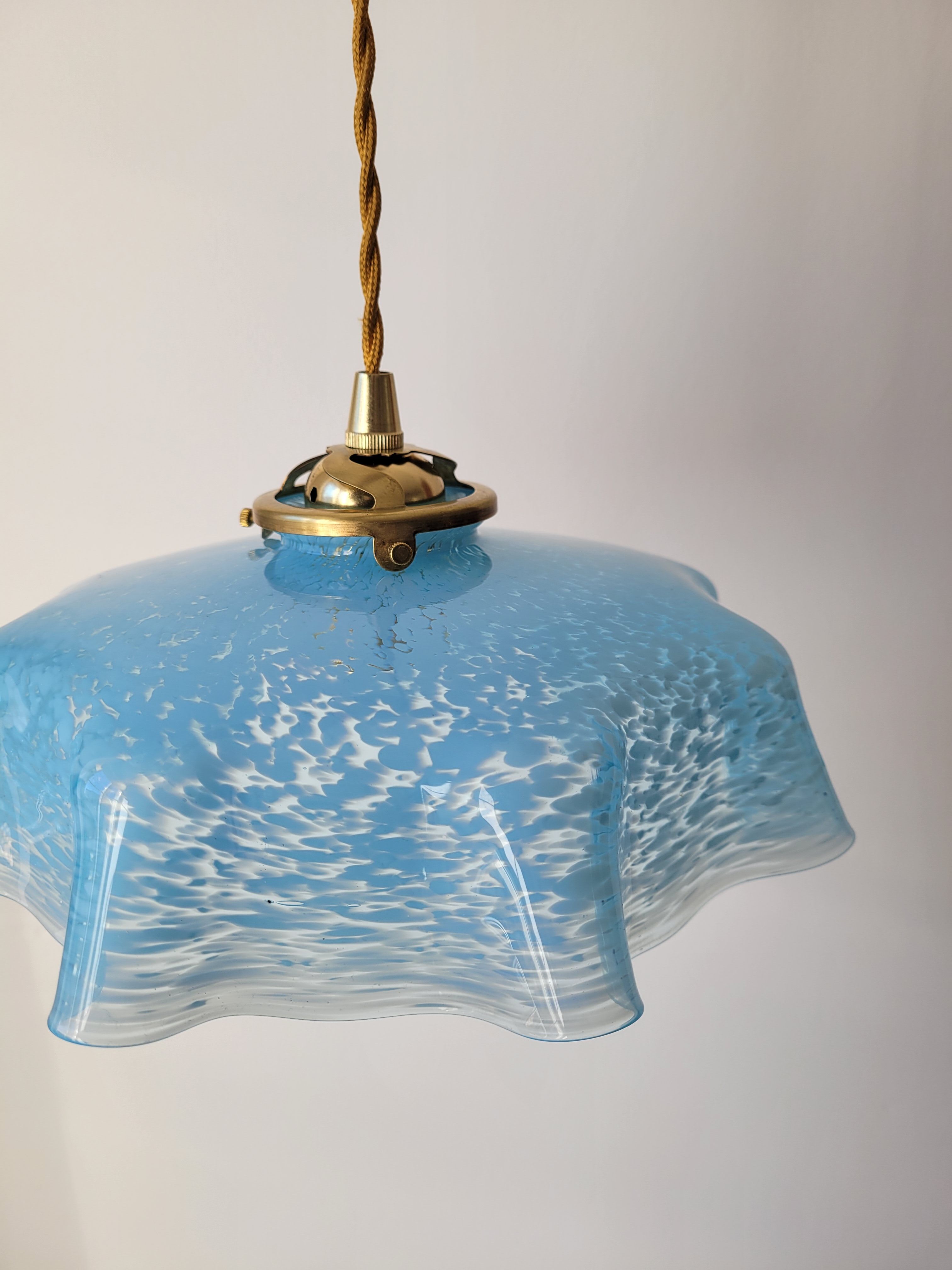 Blue Clichy glass suspension