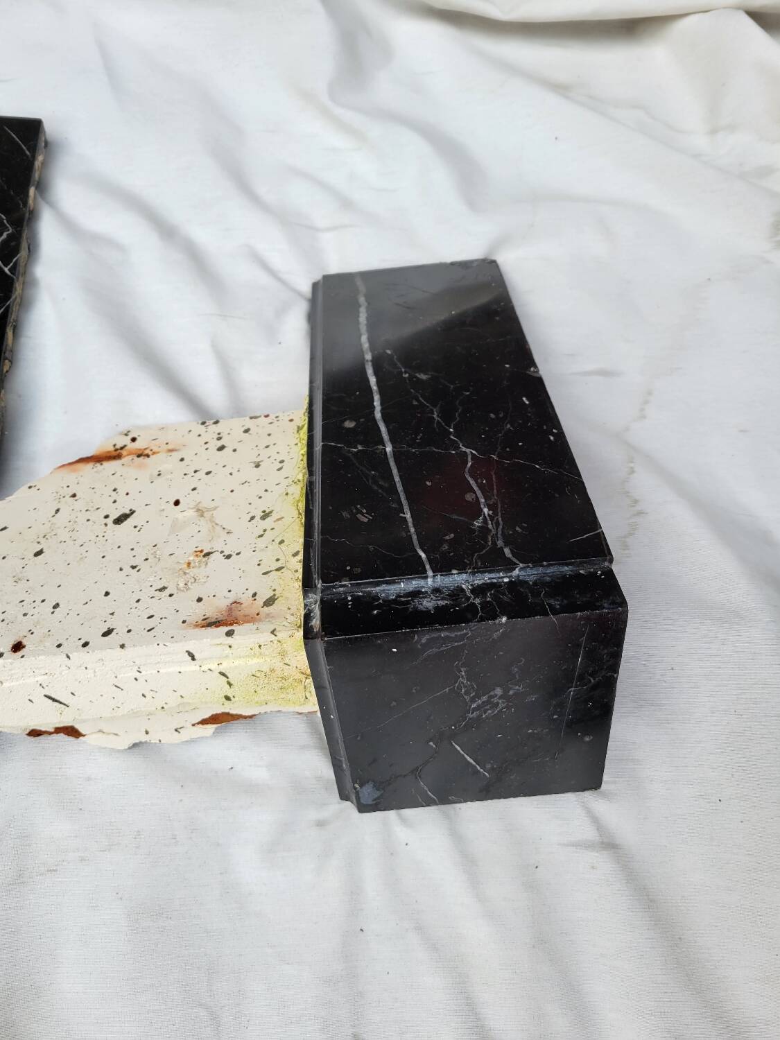 Pompadour fireplace with black marble modillions