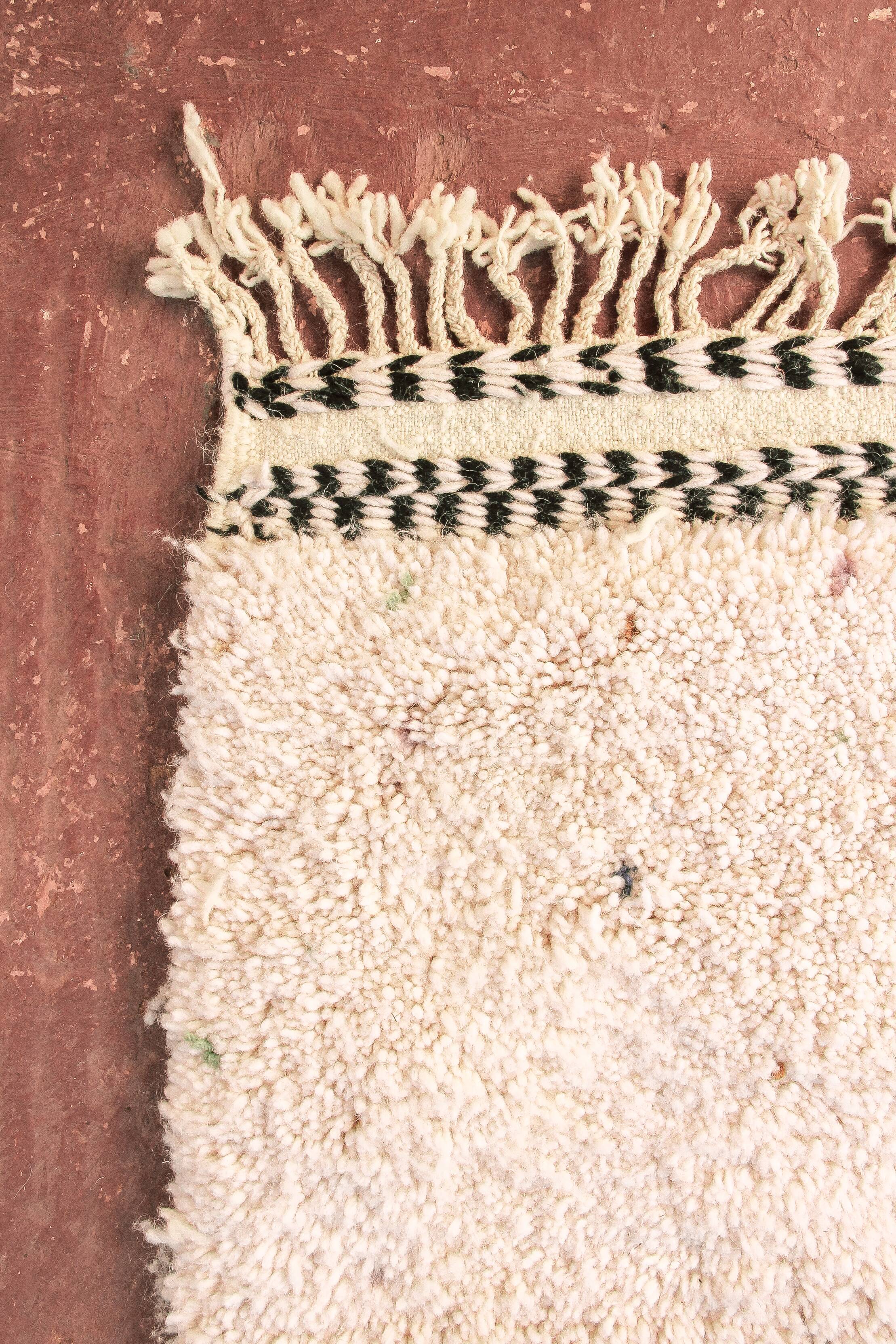 Beni ouarain Berber carpet with multicolored polka dots - 220x160cm