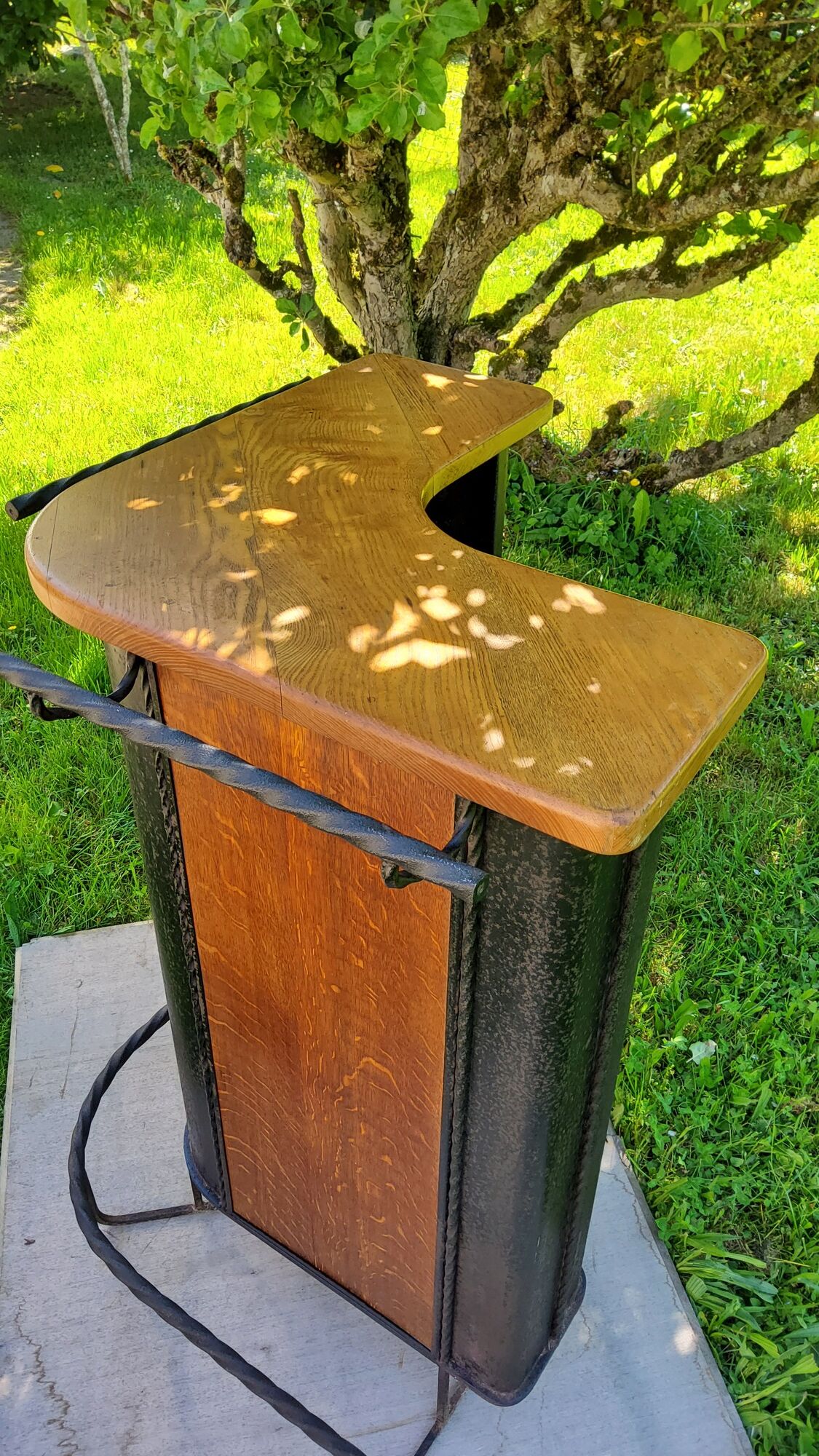 Bar from the 50s/60s in solid blond oak and black metal