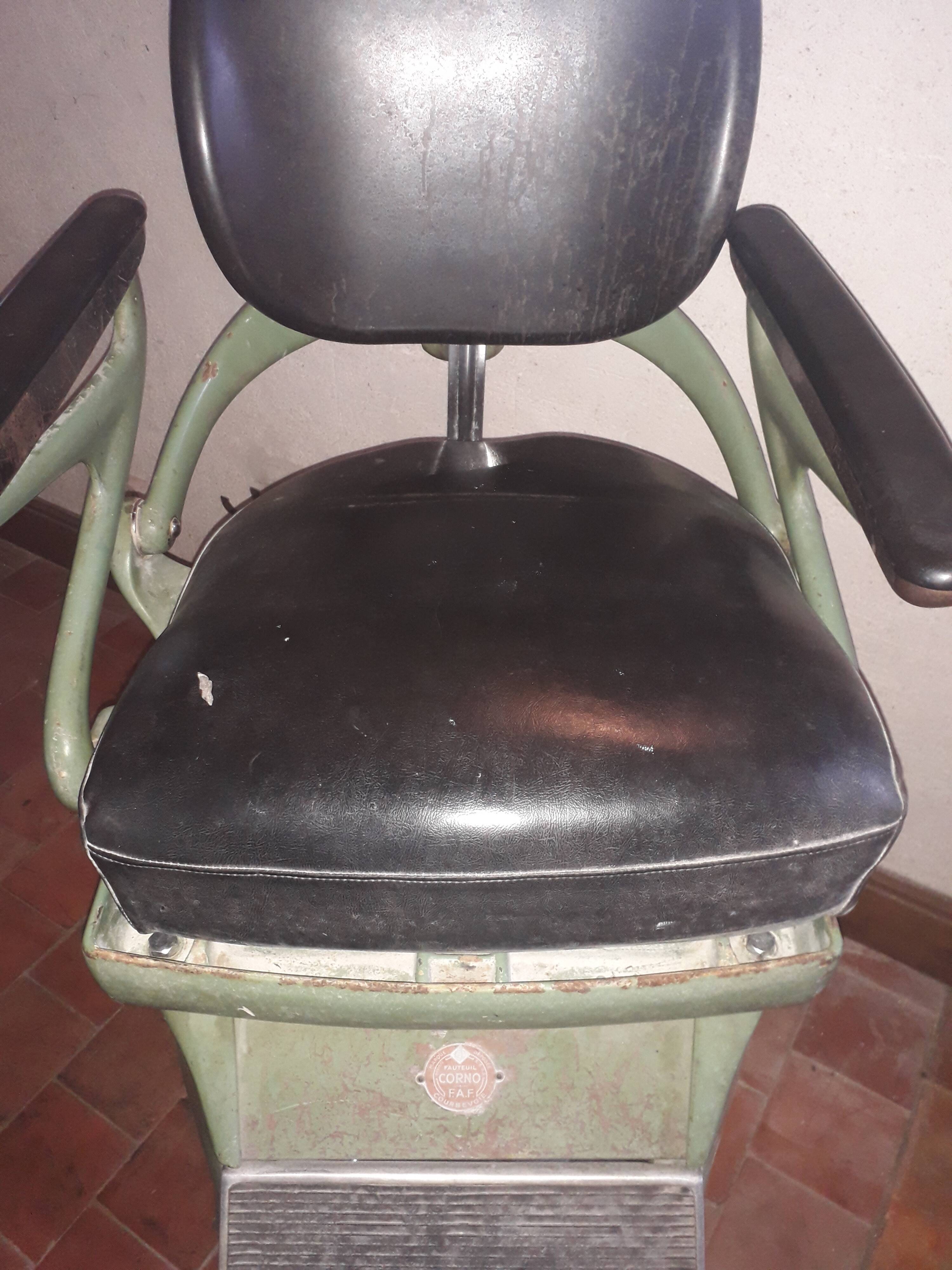 Fauteuil de dentiste 1950 marque Corno