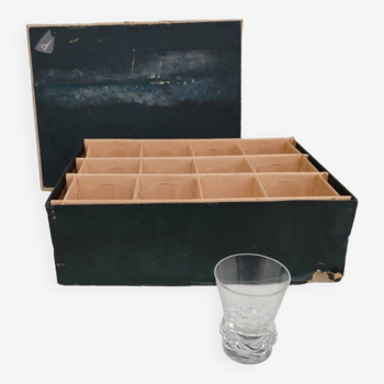 Coffret de 12 verres Daum, modèle sorcy, années 50.