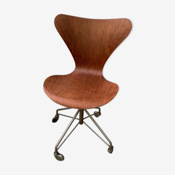 Chaise série 7 Friz par Arne Jacobsen pour pour Fritz Hansen