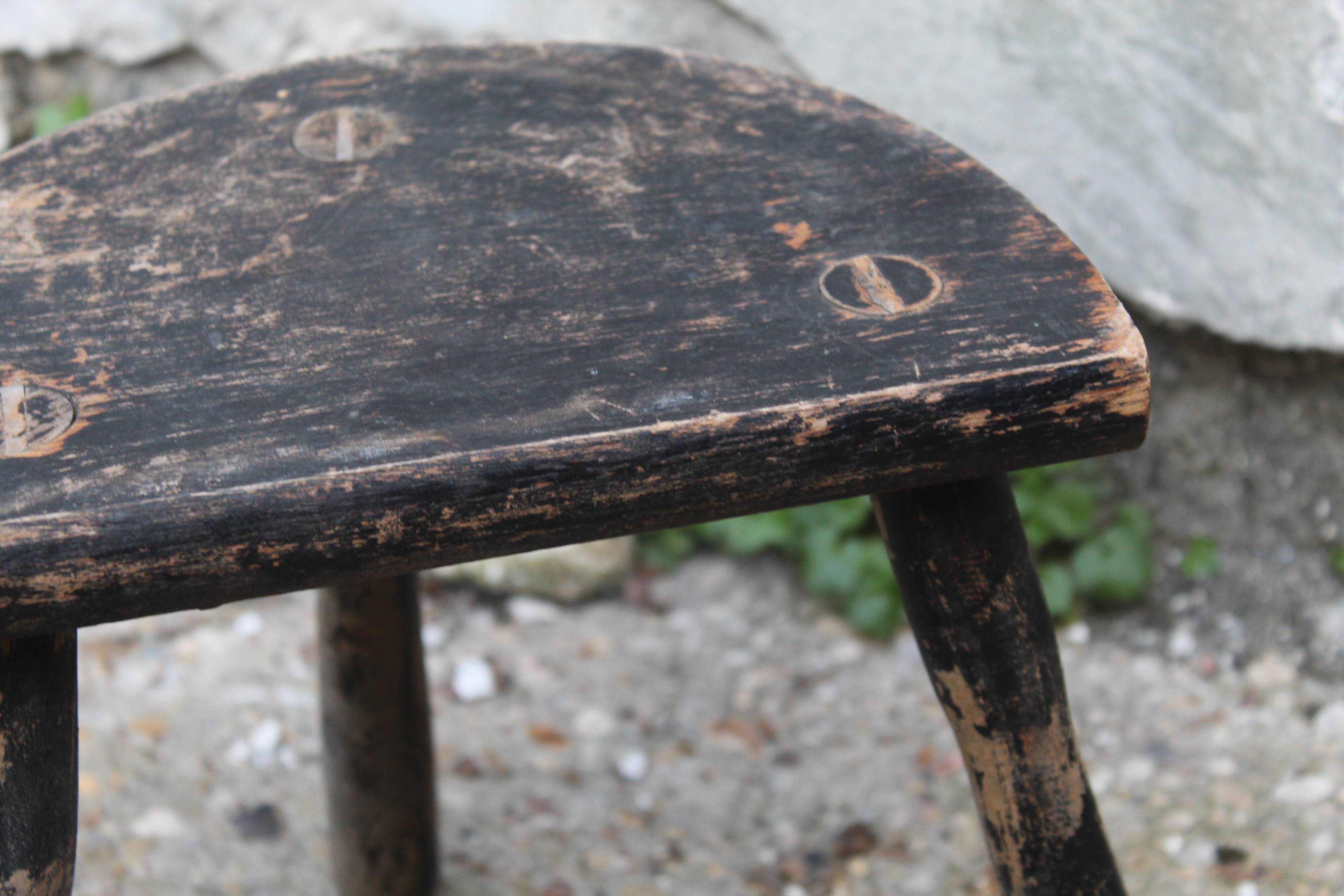 Tripod stool