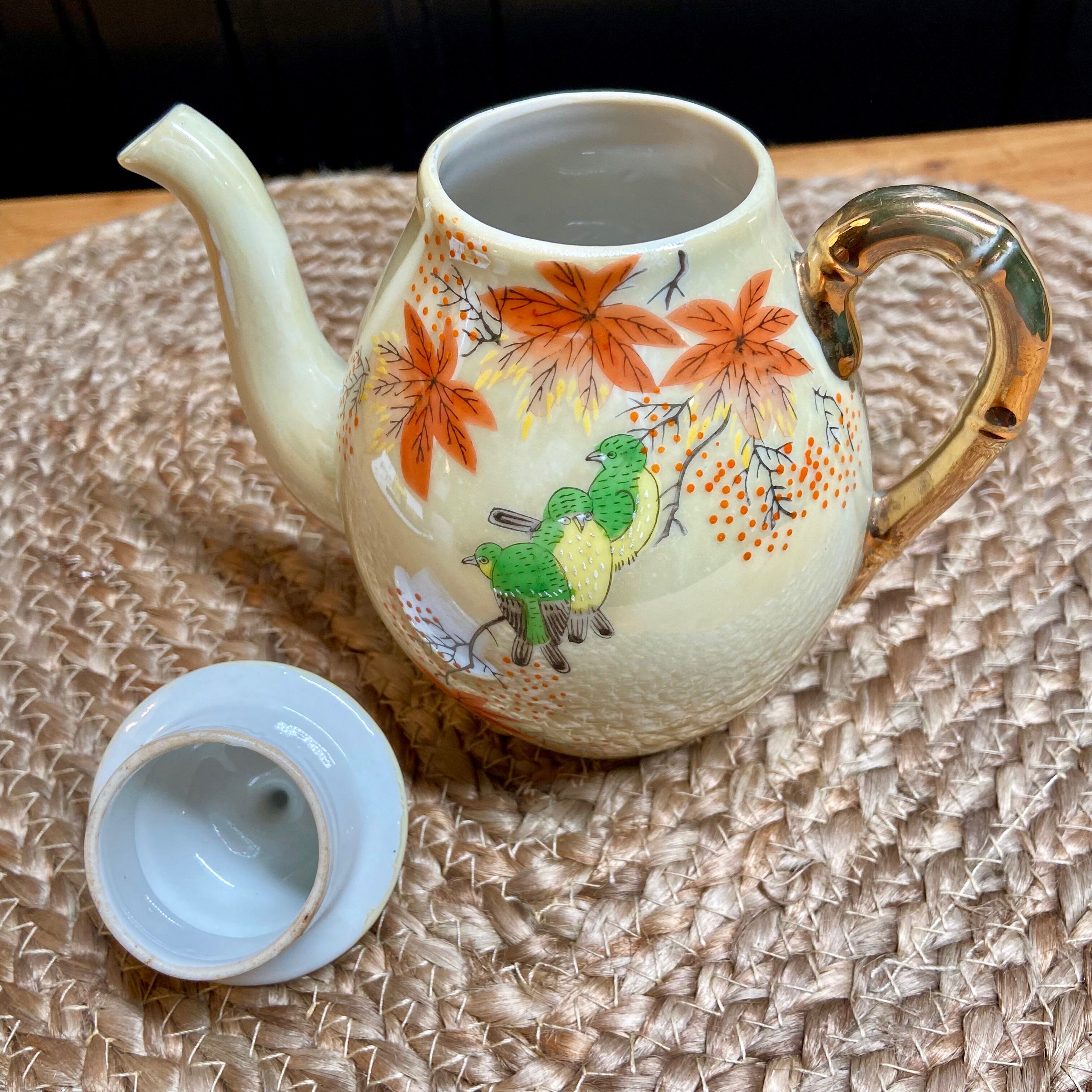 Théière japonaise en porcelaine fine