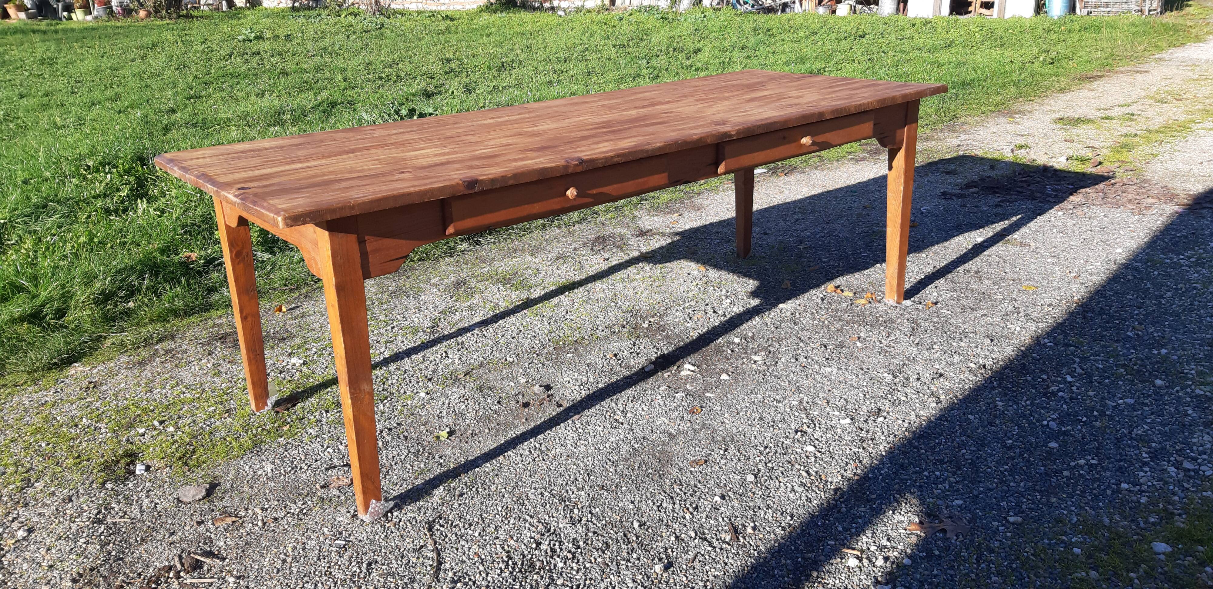 Country farm table in pine , 2 drawers