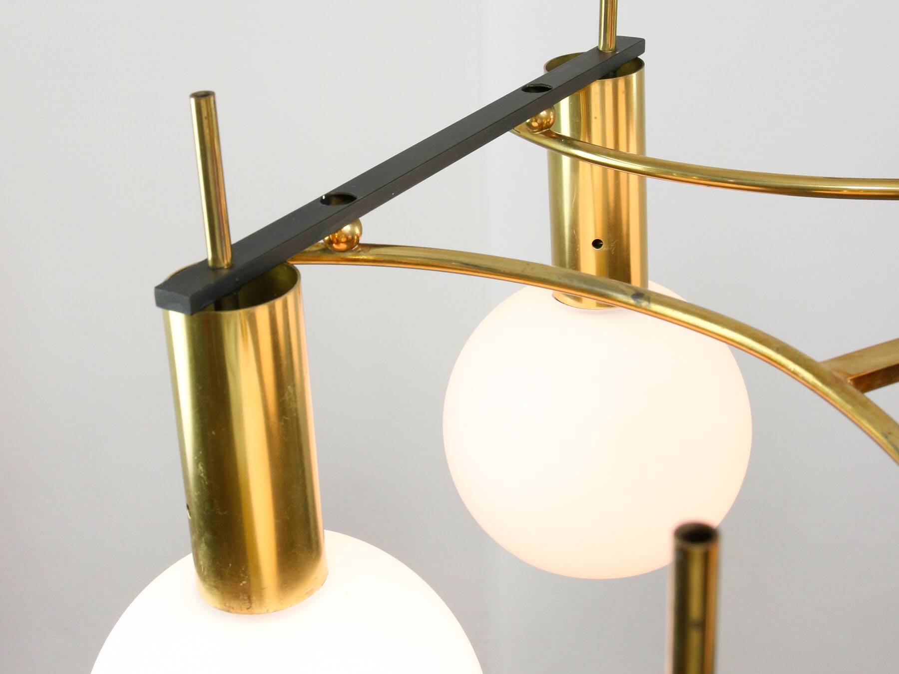 Mid-Century Modern Italian Brass and Opaline Chandelier